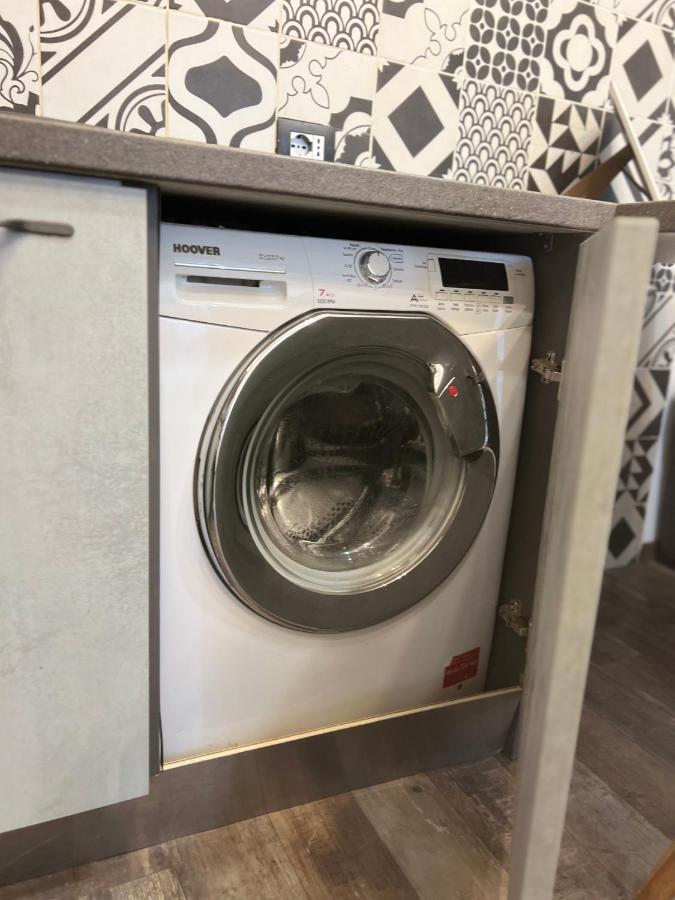 Casa Bravetta - Parking Private Apartment Rome Luaran gambar
