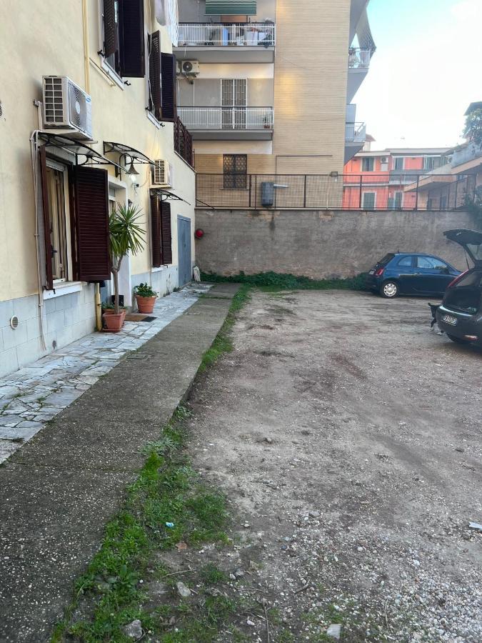 Casa Bravetta - Parking Private Apartment Rome Luaran gambar