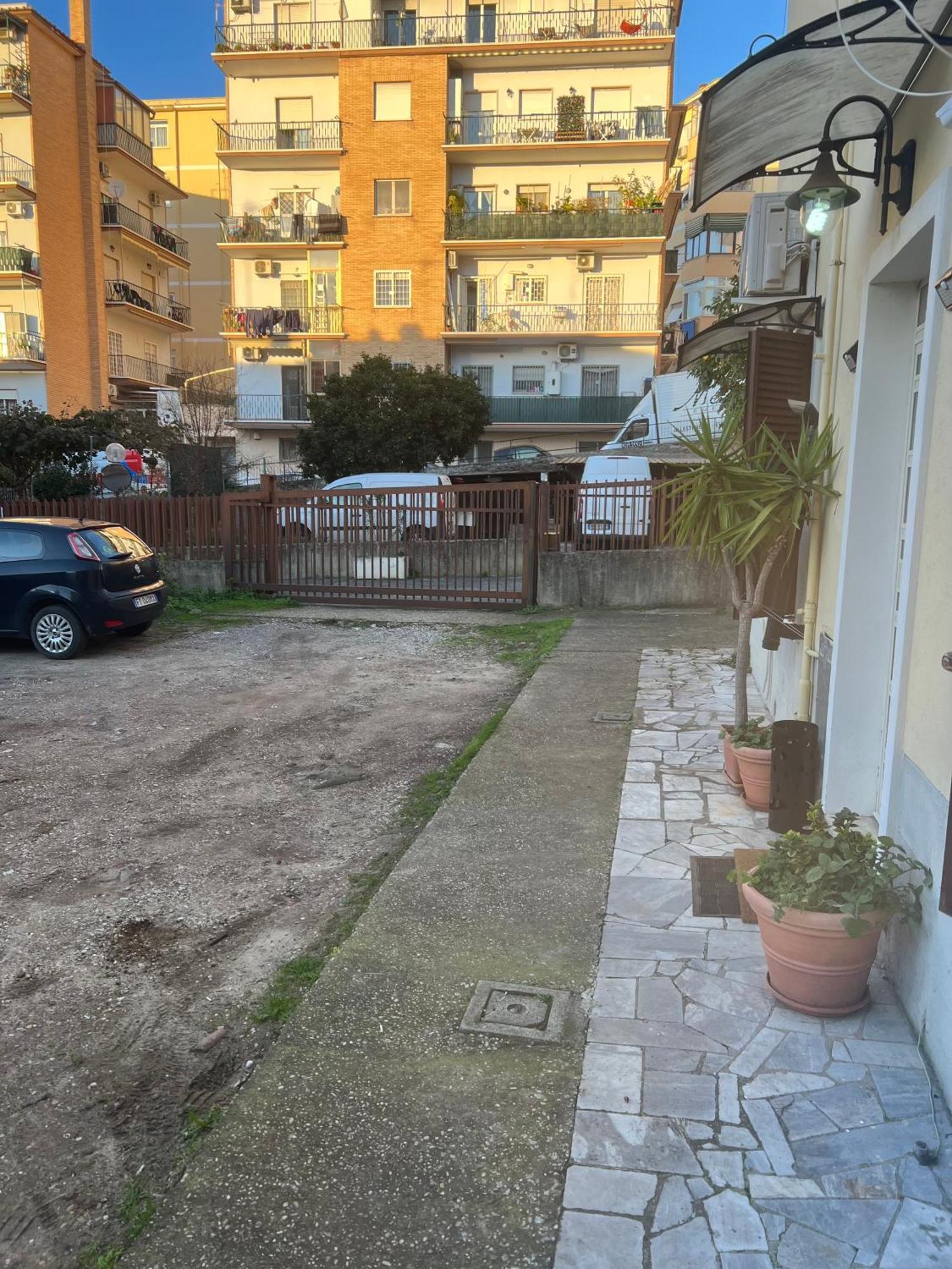Casa Bravetta - Parking Private Apartment Rome Luaran gambar