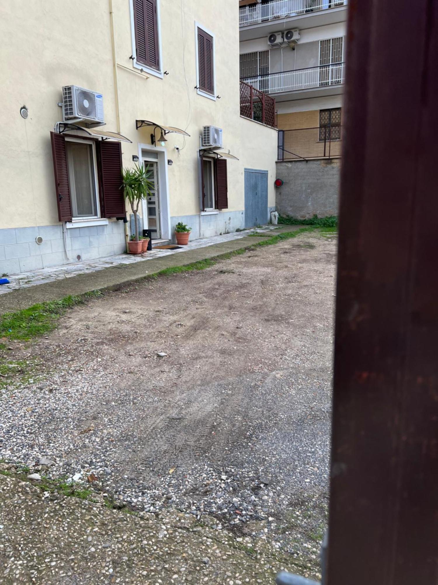Casa Bravetta - Parking Private Apartment Rome Luaran gambar