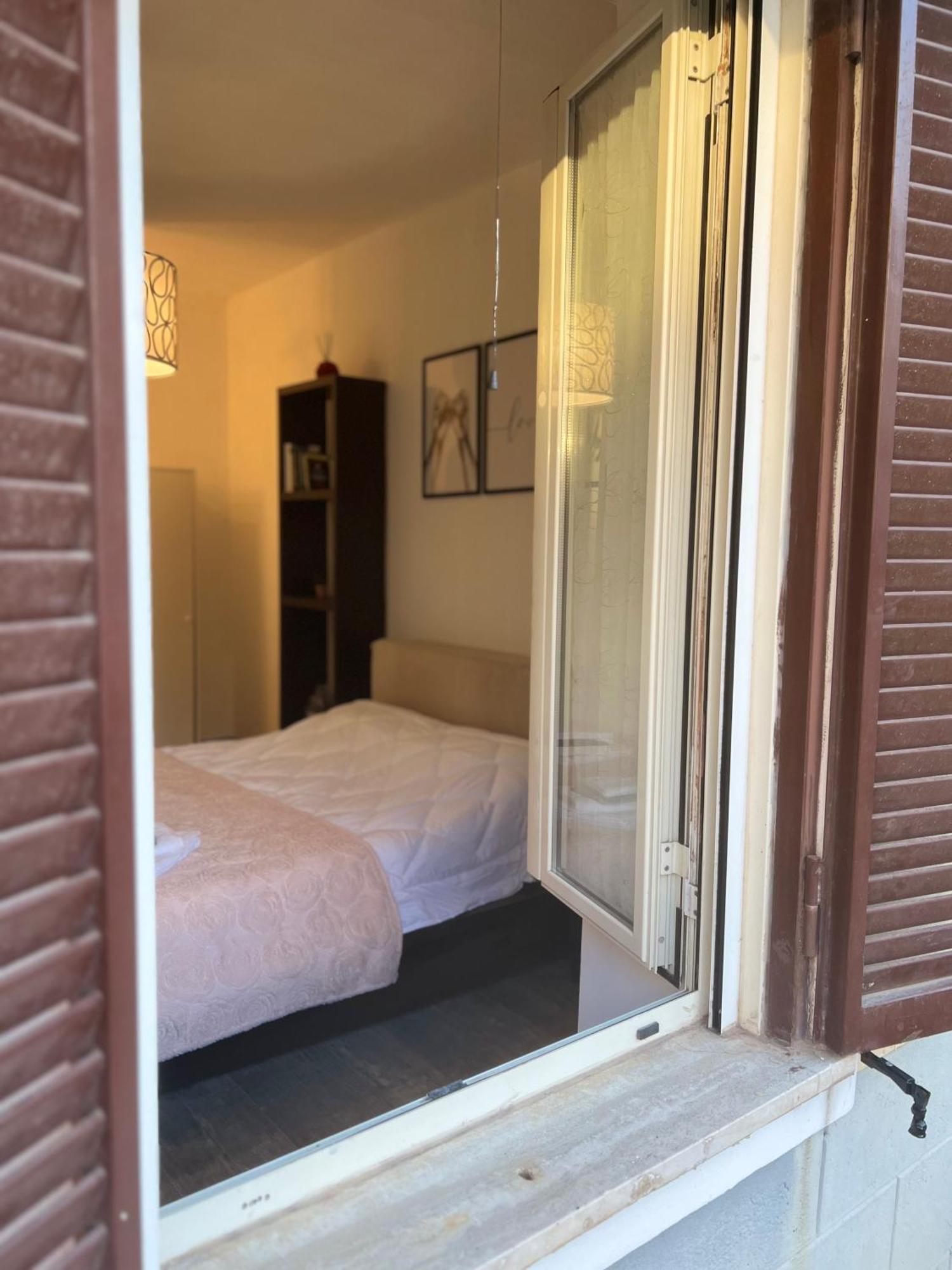 Casa Bravetta - Parking Private Apartment Rome Luaran gambar