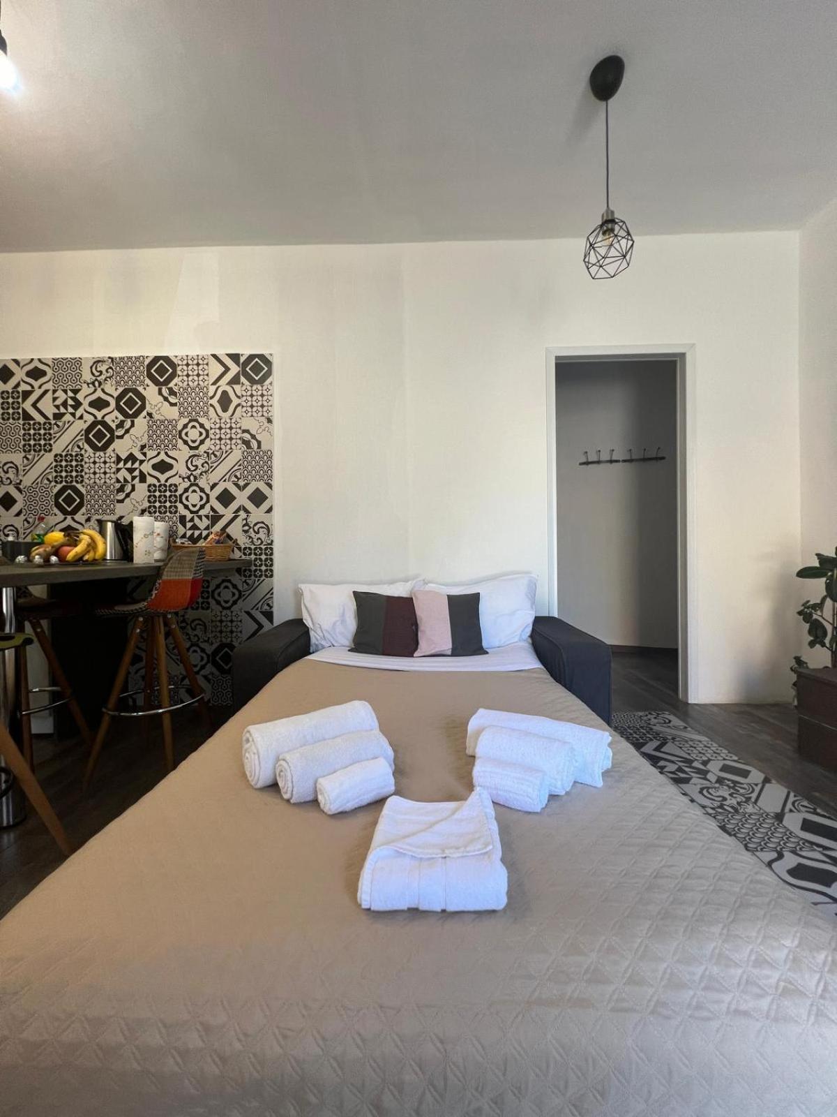 Casa Bravetta - Parking Private Apartment Rome Luaran gambar